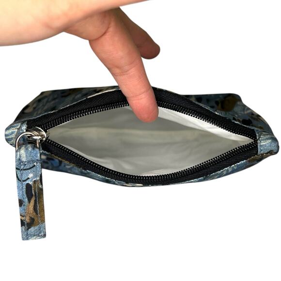 OwlCrate The Bear and the Nightingale Winternight Pouch - September 2024 - Picture 3 of 7